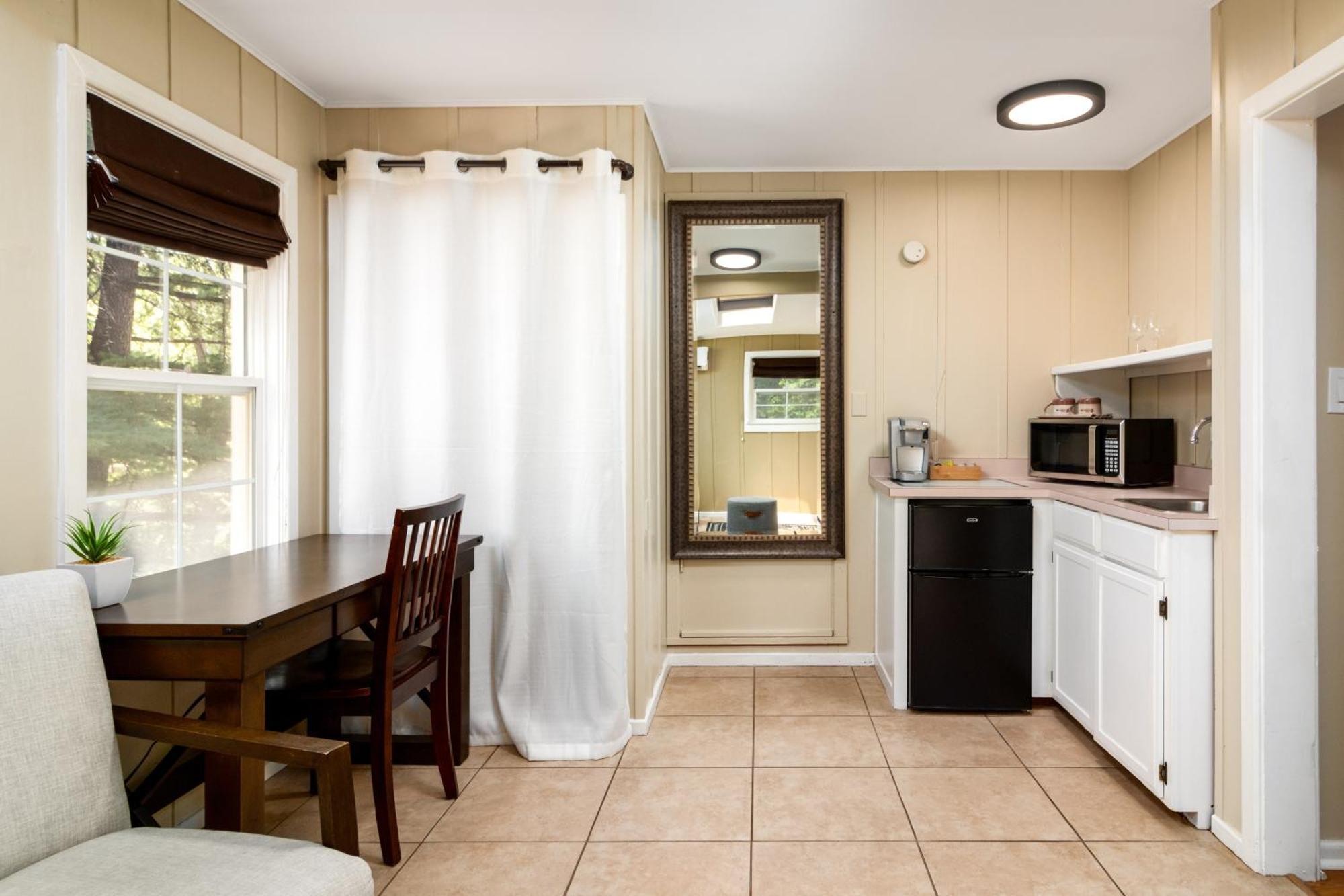 Prescott Pines Inn Ngoại thất bức ảnh